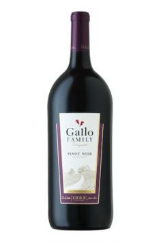 Gallo Family Vineyards - Gallo Family Vineyard Pinot Noir NV (1.5L)